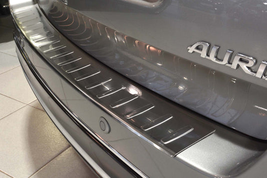 Protector bara spate Avisa pentru Toyota Auris station wagon 5 usi (2013-2015), cromat