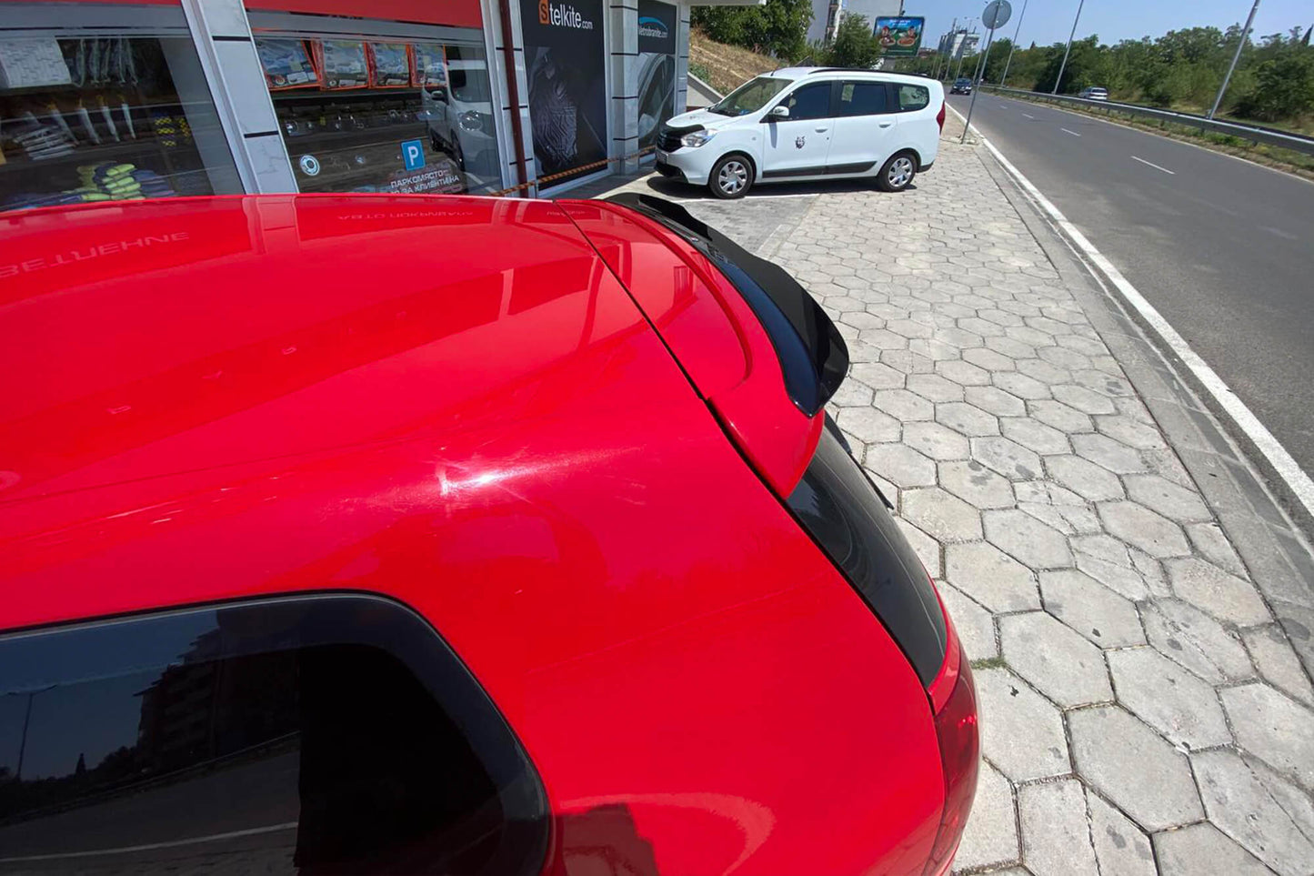 Spoiler Maxton Design tip GTI pentru portbagaj VW Golf V 2003-2008, lac negru
