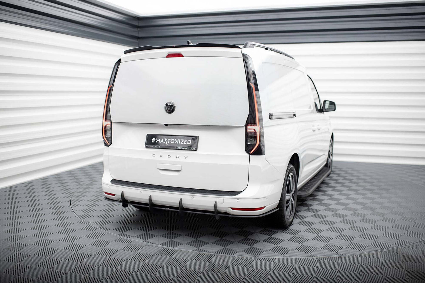 Maxton Design Street Pro Spoiler bara spate pentru Volkswagen Caddy Maxi (dupa 2020), negru mat