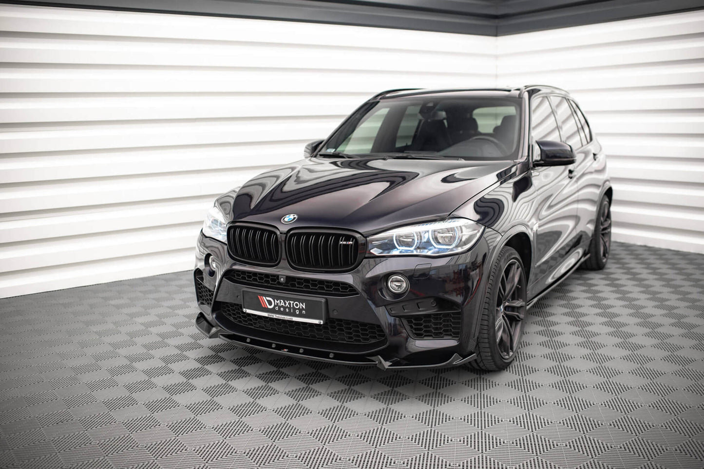 Splitter Maxton Design versiunea 1 pentru bara fata BMW X5M F85, X6M F86 (2014-2018), negru mat
