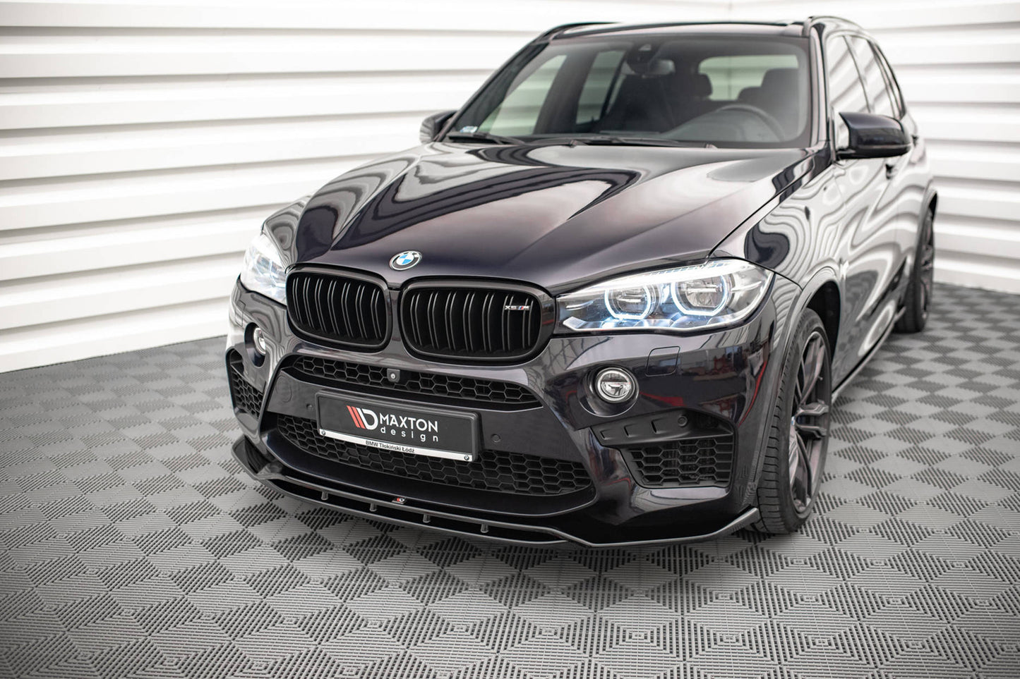 Splitter Maxton Design versiunea 2 pentru bara fata BMW X5M F15 (2014-2018), lac negru