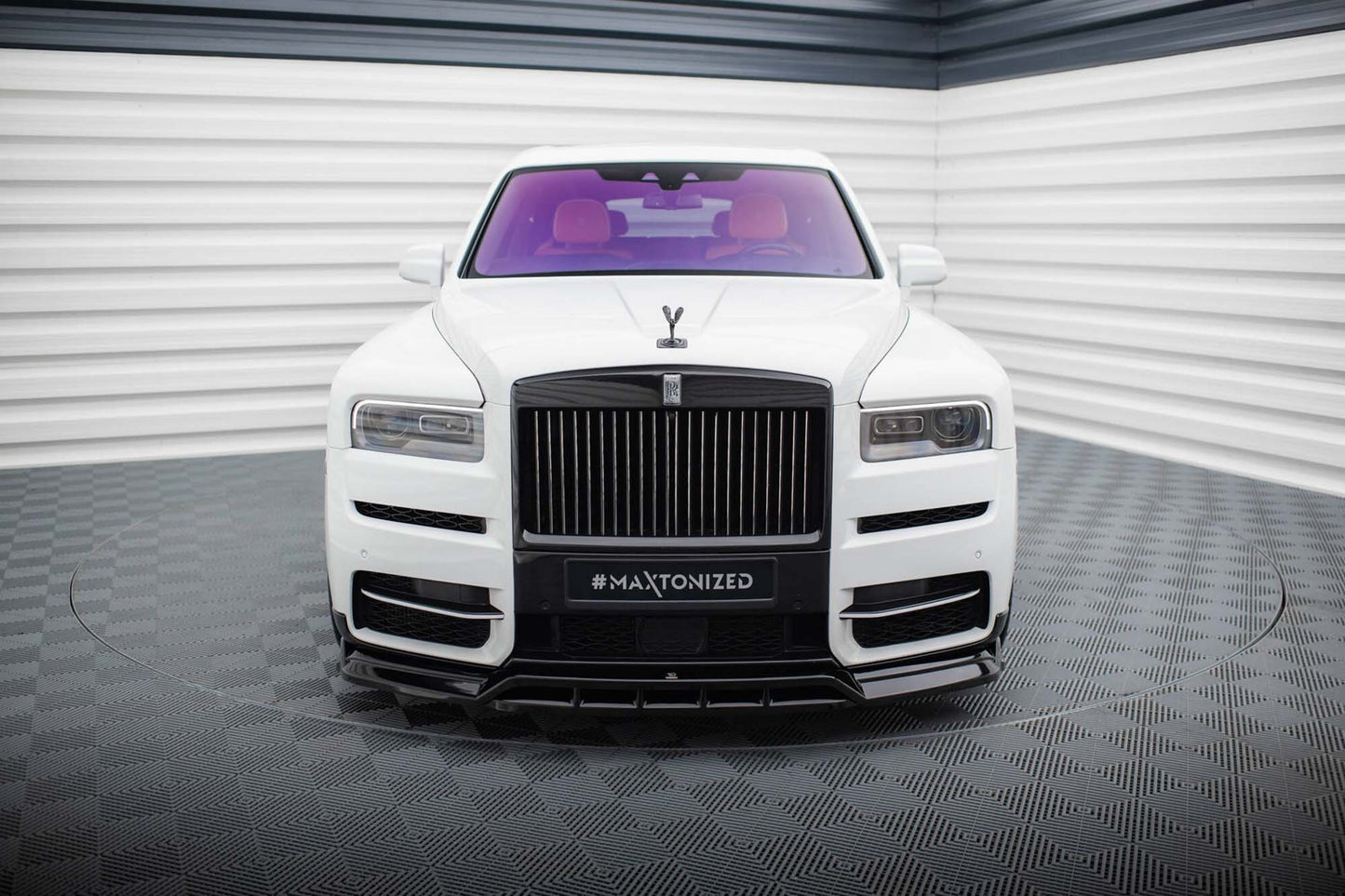 Splitter bara fata Maxton Design pentru Rolls Royce Cullinan (2018-2024), lac negru