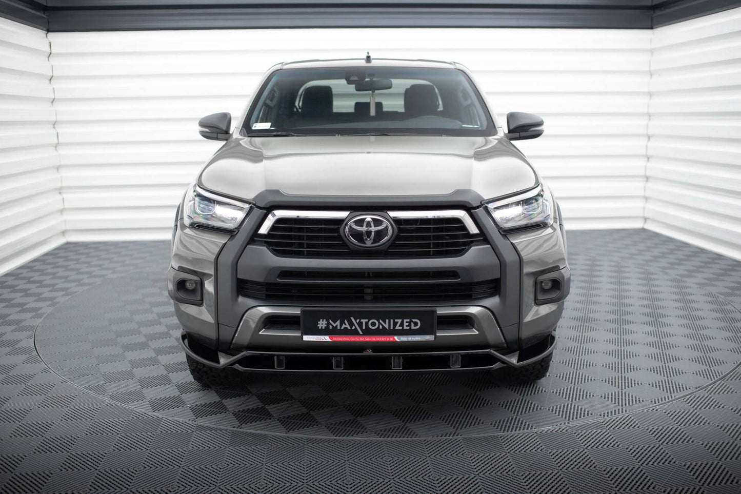 Spoiler / Splitter bara fata Maxton Design pentru Toyota Hilux Invincible (dupa 2020), lac negru