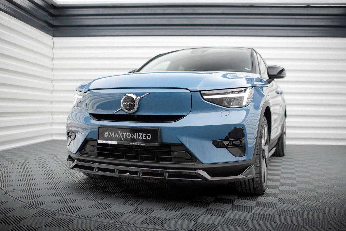 Spoiler / Splitter bară față Maxton Design pentru Volvo C40 (după 2021), negru lucios