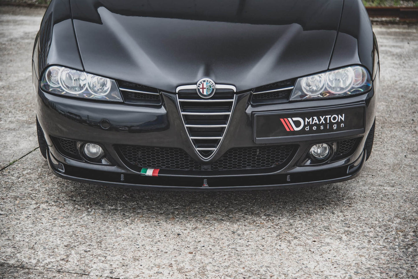 Maxton Design eleron pentru bara fata standard Alfa Romeo 156 2003-2006, negru mat