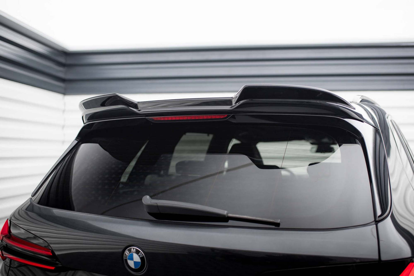 Spoiler Maxton Design pentru BMW X5 M F95 (dupa 2023), lac negru