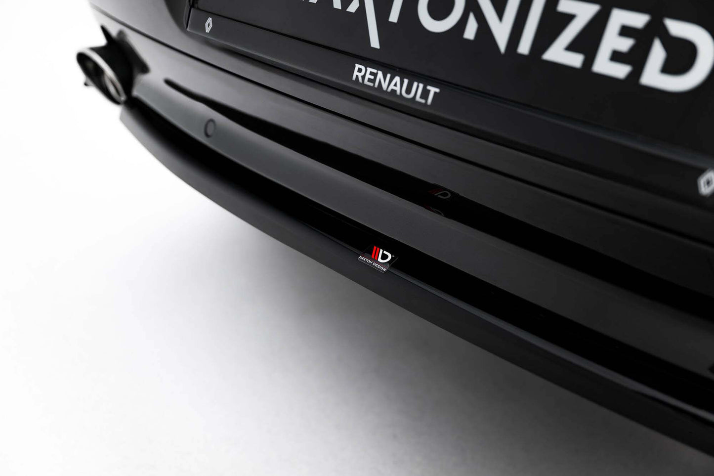 Difuser bara spate GT Maxton Design pentru Renault Laguna hatchback (2008-2010), lac negru