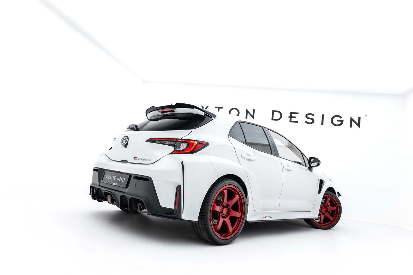 Extensii laterale Maxton Design tip Street Pro pentru bara spate Toyota GR Corolla (2022-2024), negru mat