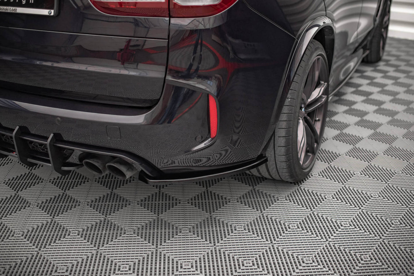 Extensii laterale Maxton Design pentru bara spate BMW X5M F85 (2014-2018), culoare carbon