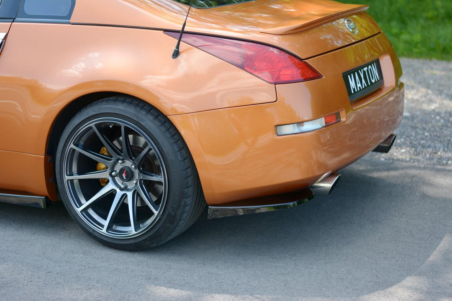 Maxton Design praguri laterale pentru bara spate Nissan 350Z (2003-2006), lac negru
