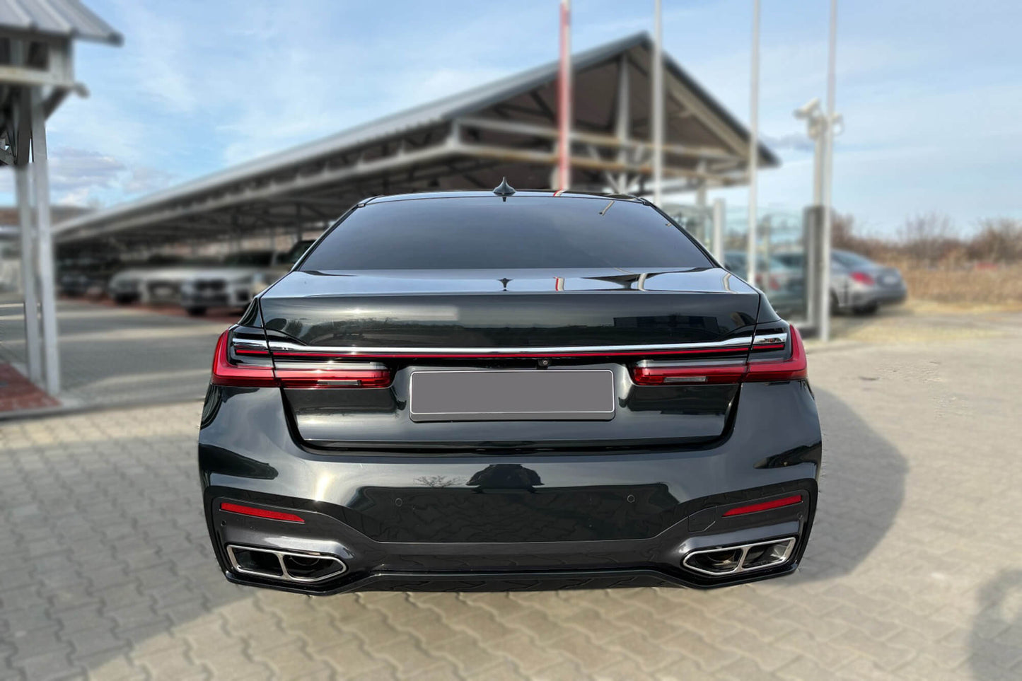 LCI tuning package compatible with BMW 7 Series G12 long wheelbase (2016-2018), with glossy black elements