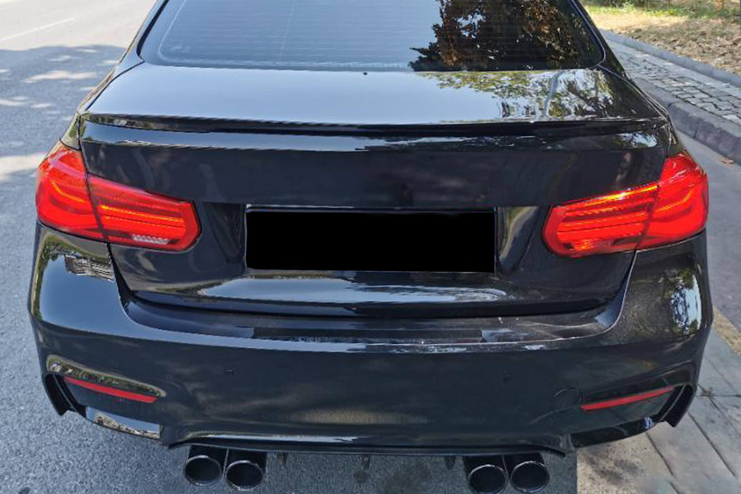 Pachet tuning compatibil cu BMW Seria 3 F30 sedan (2011-2019)