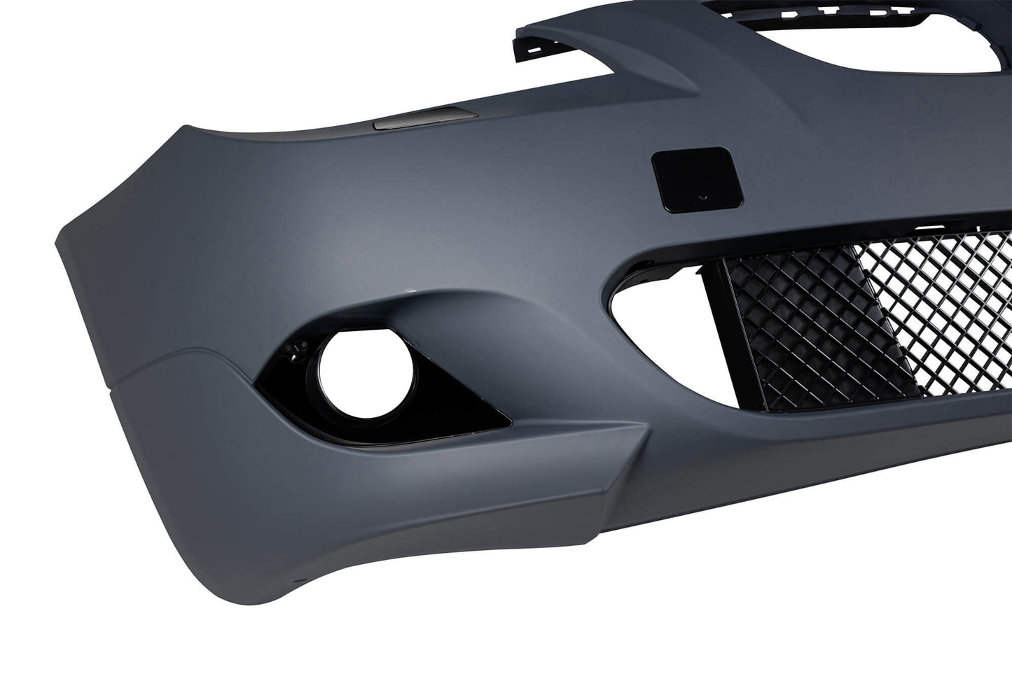 Pachet tuning compatibil cu BMW Seria 5 E60 (2003–2010) fara PDC, fara halogene, cu difuser dublu compatibil cu evacuare dubla