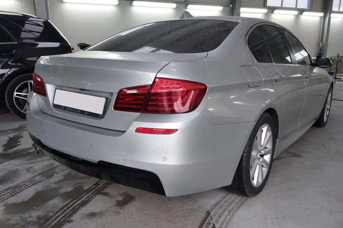 Tuning pack compatible with BMW 5 Series F10 sedan (2010-2013) with halogen
