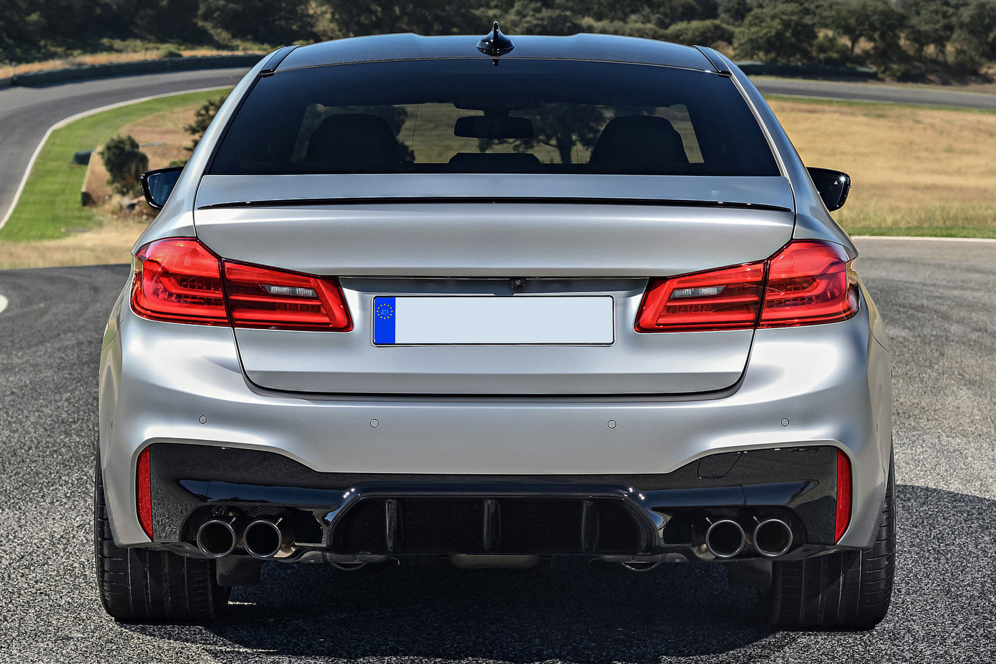 Pachet tuning compatibil cu BMW Seria 5 G30 (2017-2020)