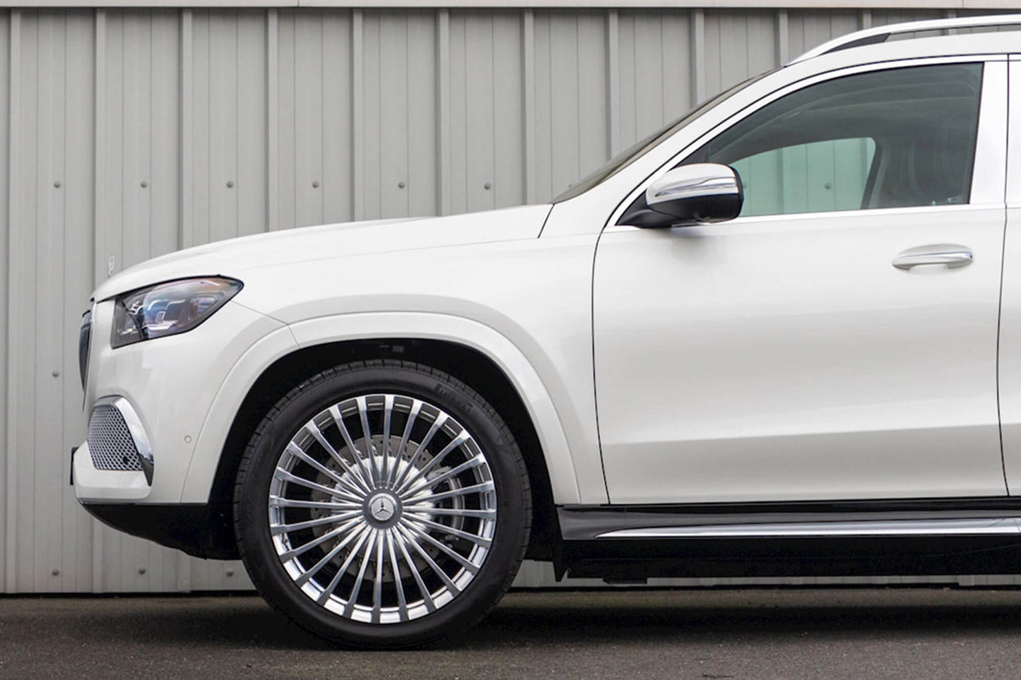 Tuning package compatible with Mercedes GLS X167 (2020-2023) with side steps