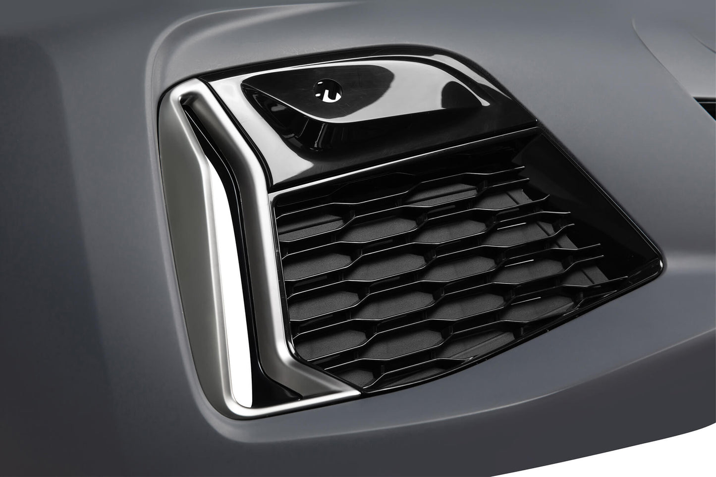 Pachet tuning tip 340 compatibil cu BMW Seria 3 G20 (dupa 2019) cu grilaj compatibil cu ACC