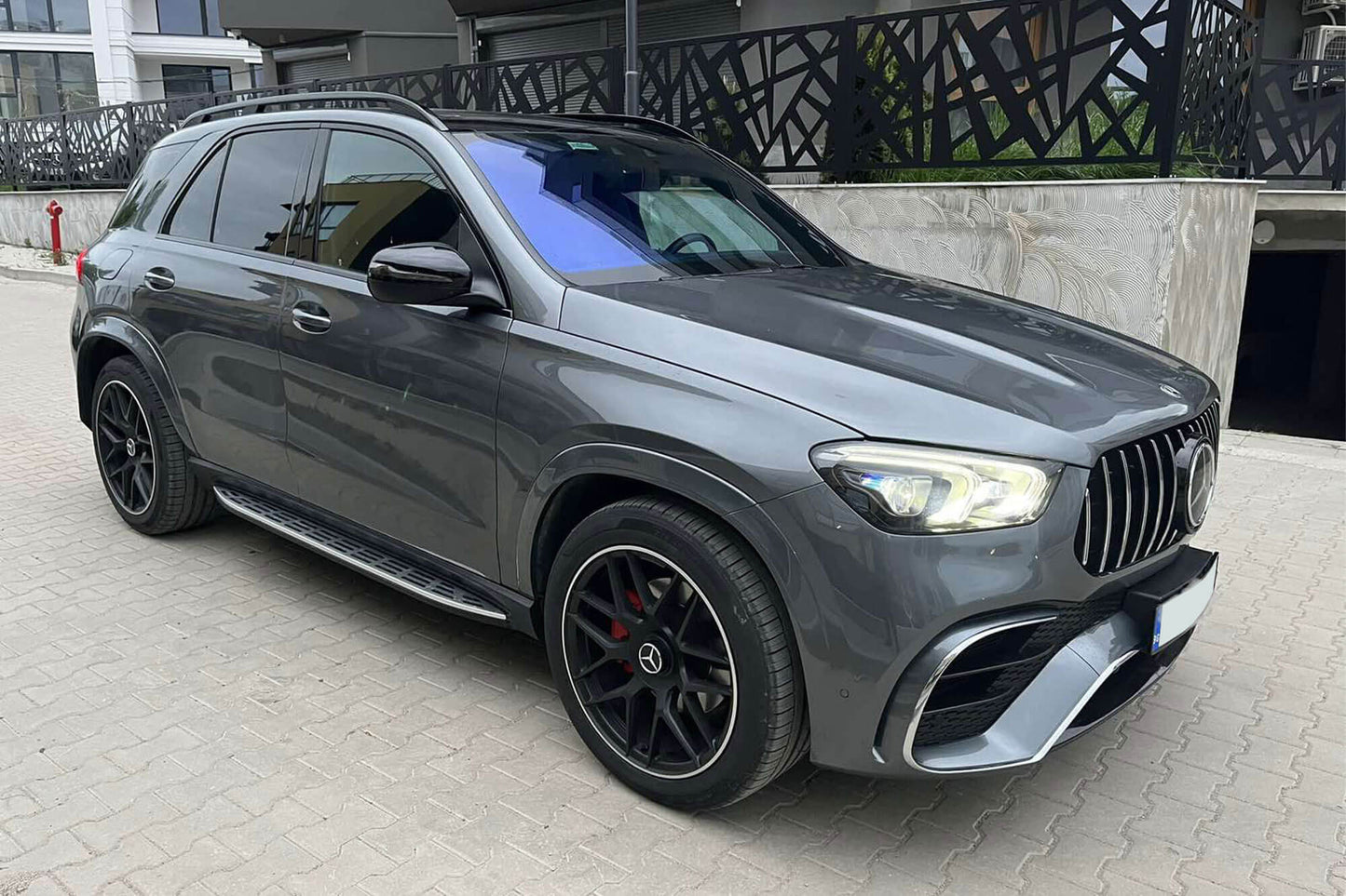 Pachet tuning tip 63 compatibil cu Mercedes GLE W167 (după 2020)