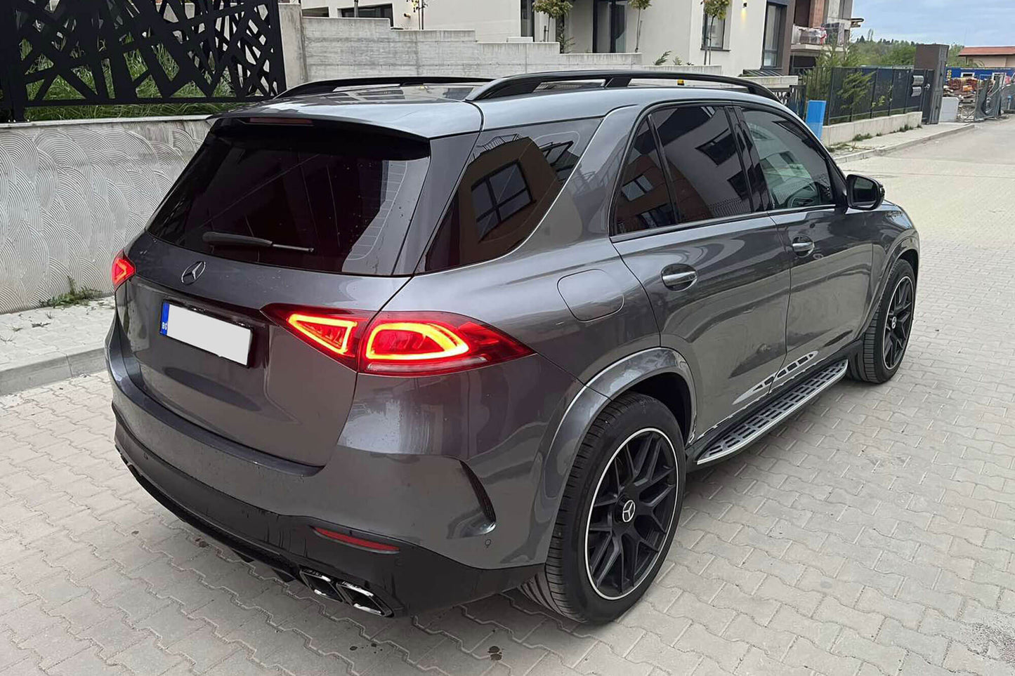 Pachet tuning tip 63 compatibil cu Mercedes GLE W167 (după 2020)