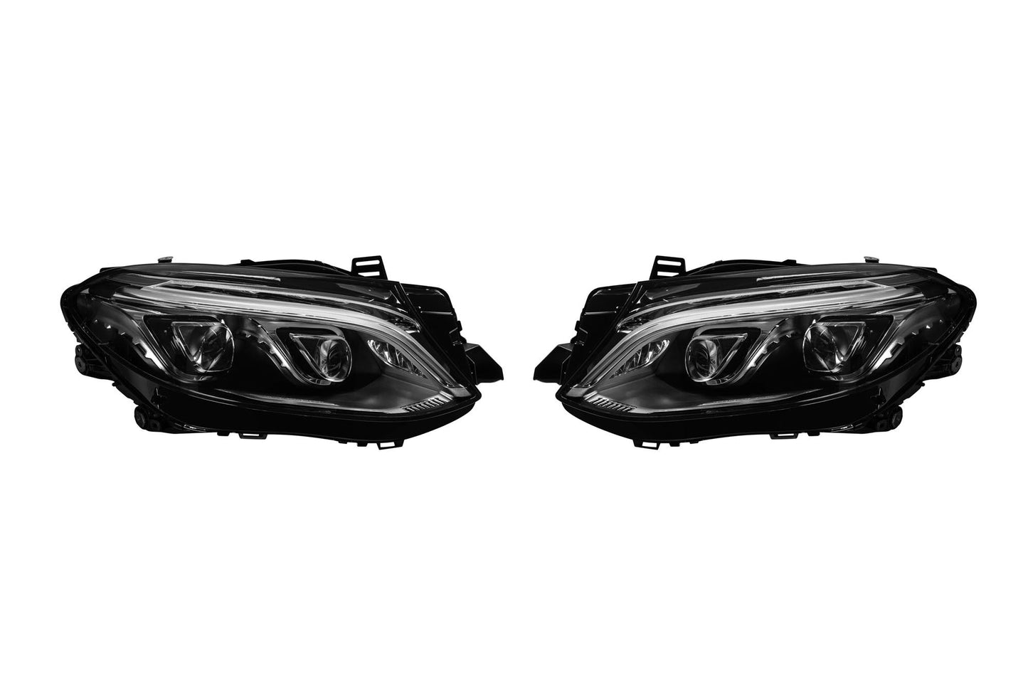 Pachet tuning tip 63 compatibil cu Mercedes ML W166 (2011-2015) convertit în GLE W166, compatibil cu modelul cu faruri xenon