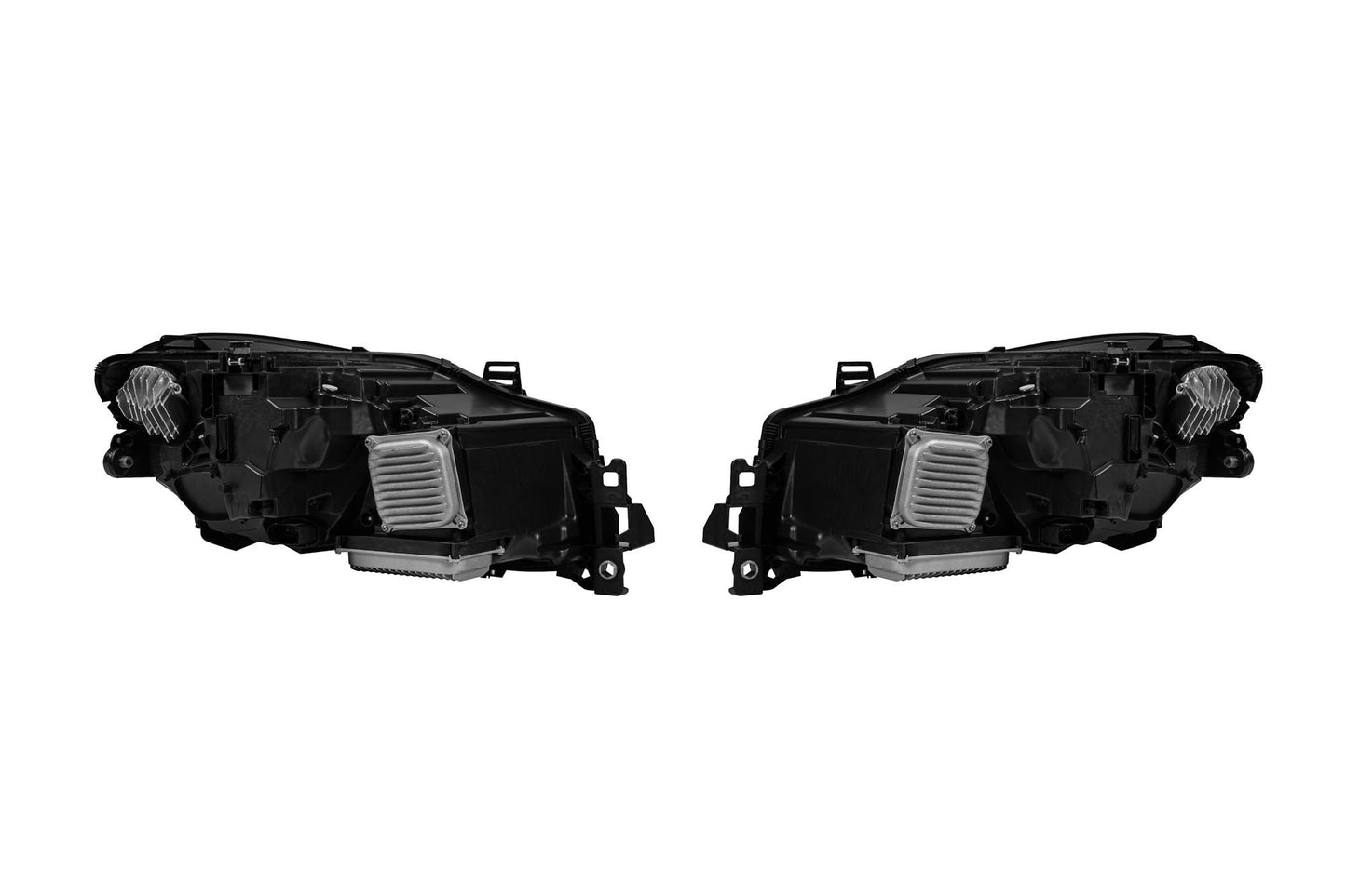Pachet tuning tip 63 compatibil cu Mercedes ML W166 (2011-2015) convertit în GLE W166, pentru modelul cu faruri halogen