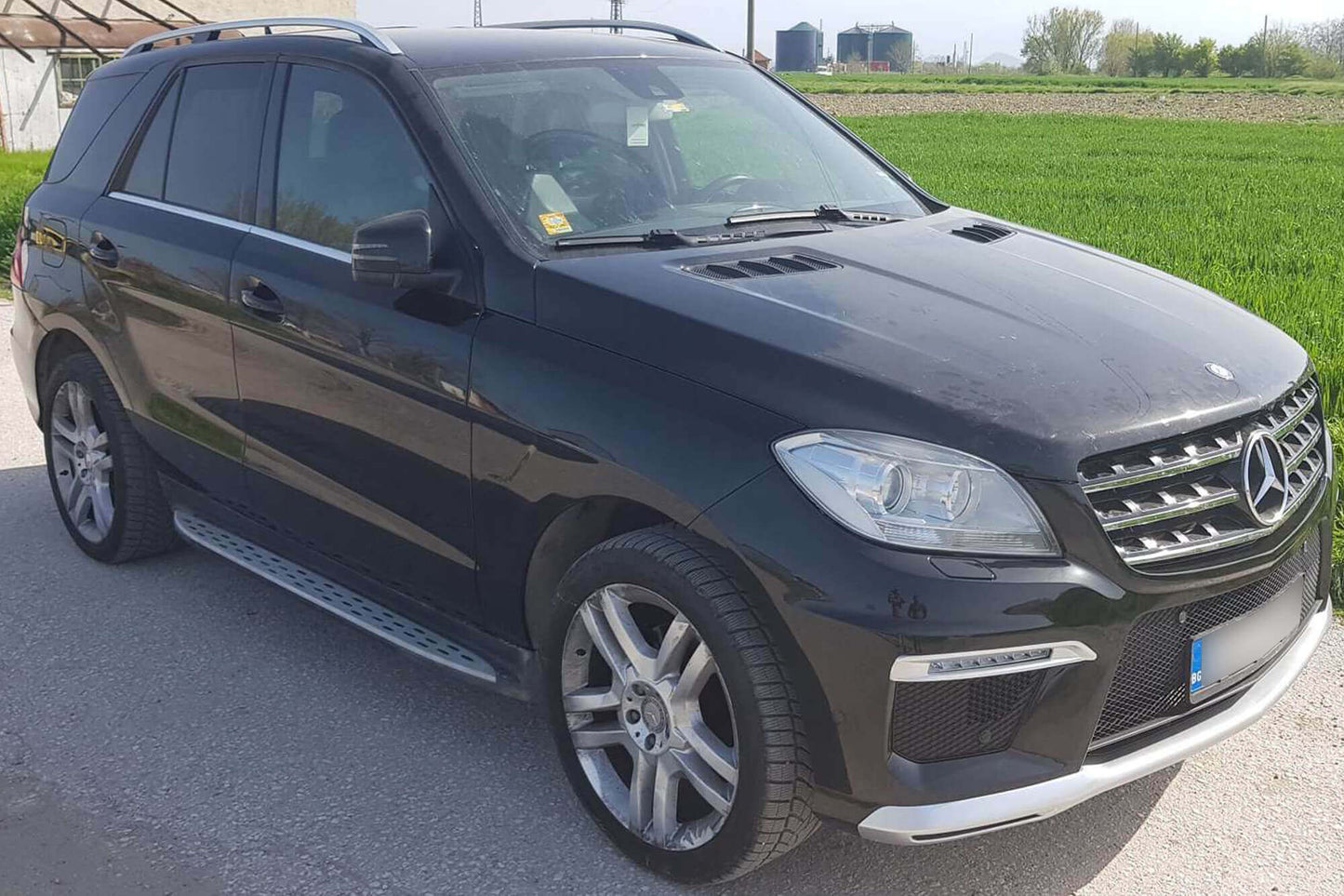 Pachet tuning tip 63 compatibil cu Mercedes ML W166 (2012-2015)