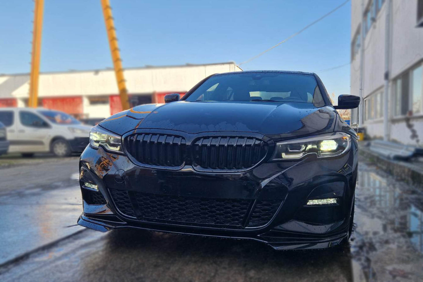 Pachet tuning compatibil cu BMW seria 3 G20 (dupa 2019), cu grila compatibila cu ACC