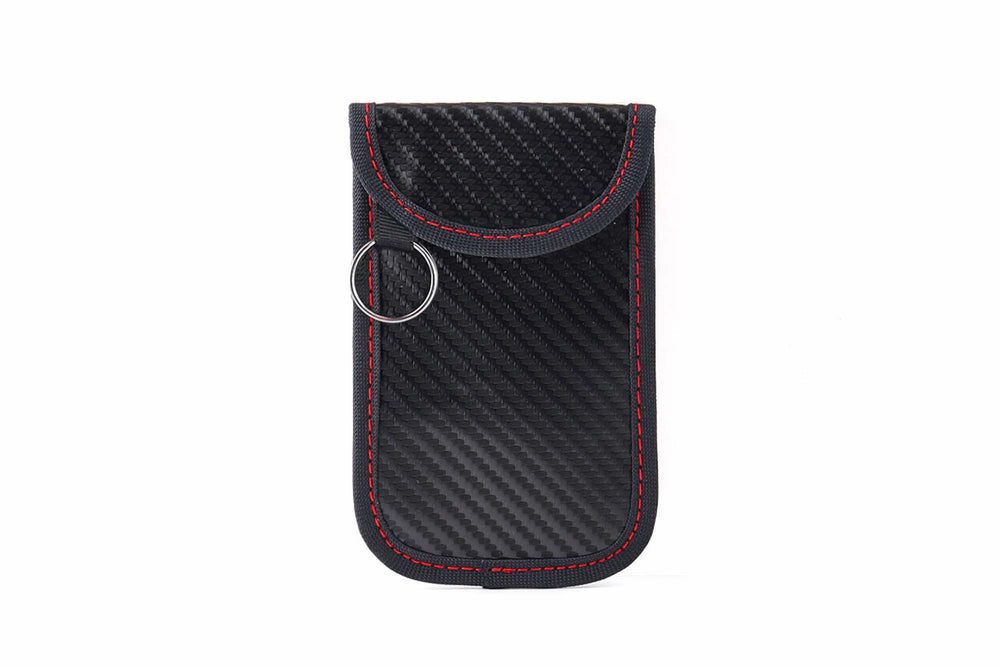 Husa de protectie Amio RFID pentru chei auto 80x130mm cu textura carbon
