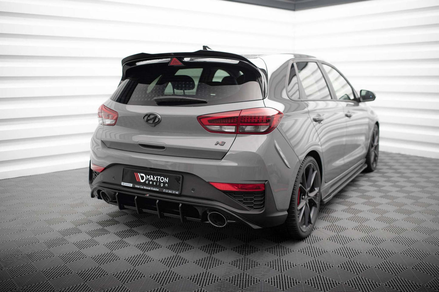 Difuser bara spate Maxton Design pentru Hyundai i30 N hatchback (2020-), negru lac