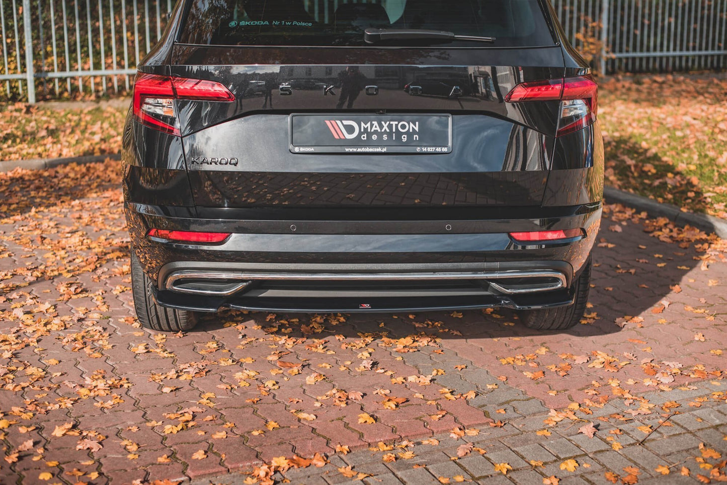 Maxton Design insert difuser spate Sportline pentru Skoda Karoq (dupa 2017), culoare carbon