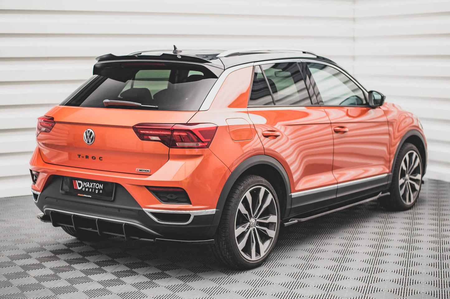 Insert difuser bara spate Maxton Design Street Pro pentru VW T-Roc (dupa 2017), negru mat