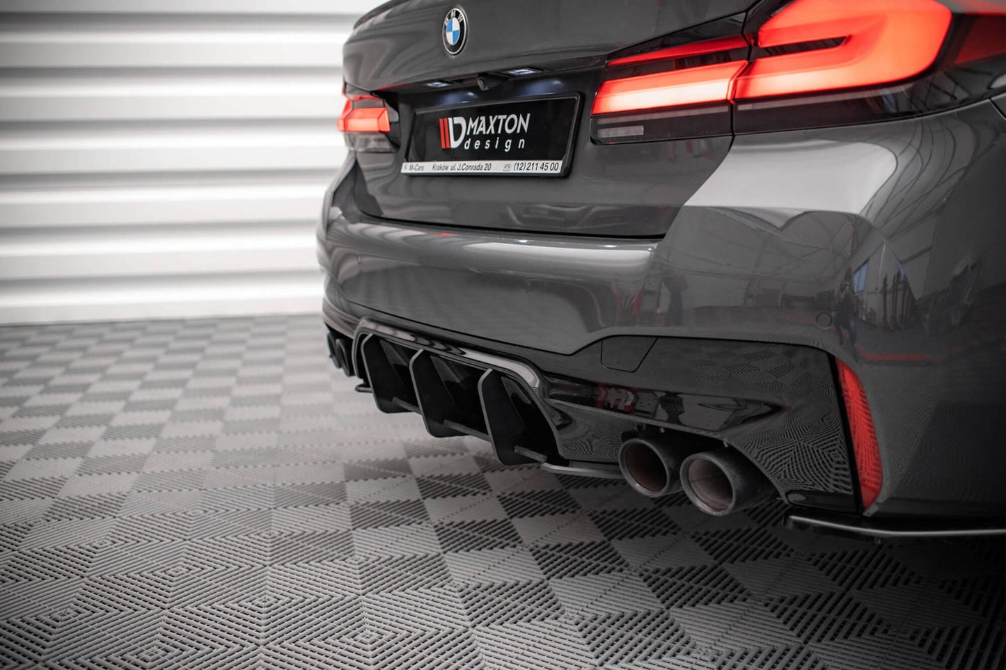 Maxton Design insertii diffuser pentru BMW M5 F90 (2017-2020), negru mat
