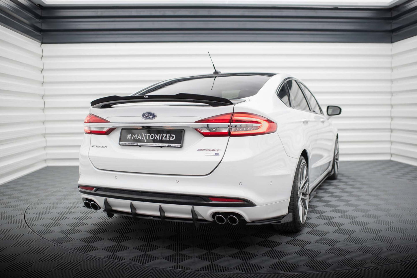 Insertie difuser Maxton Design pentru Ford Mondeo Sport (2019-2022), Fusion Sport (2019-2020), negru mat
