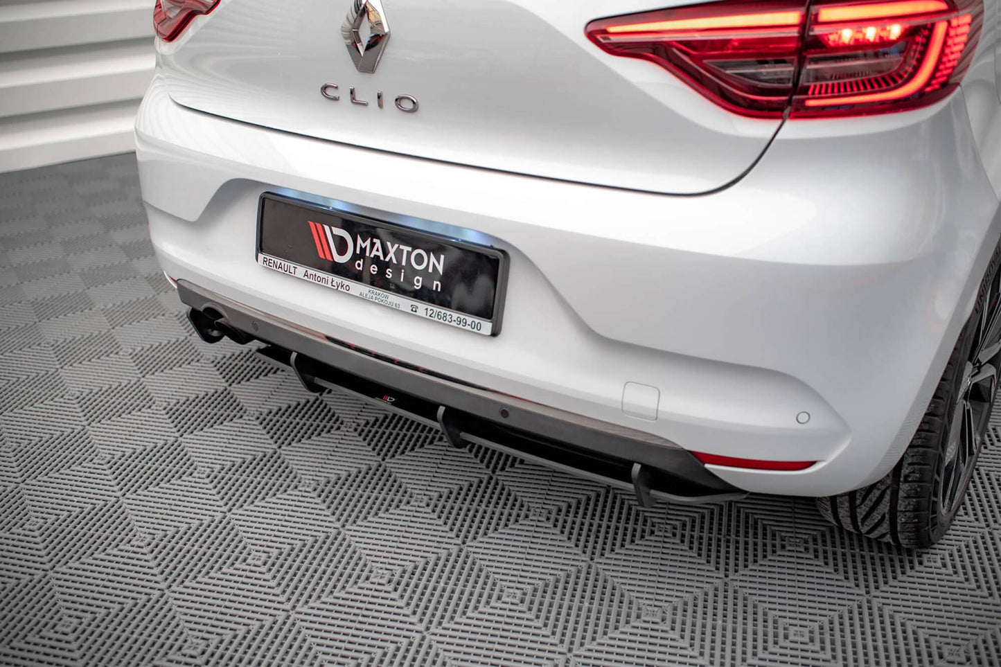Maxton Design diffuser pentru Renault Clio (2019+), negru mat
