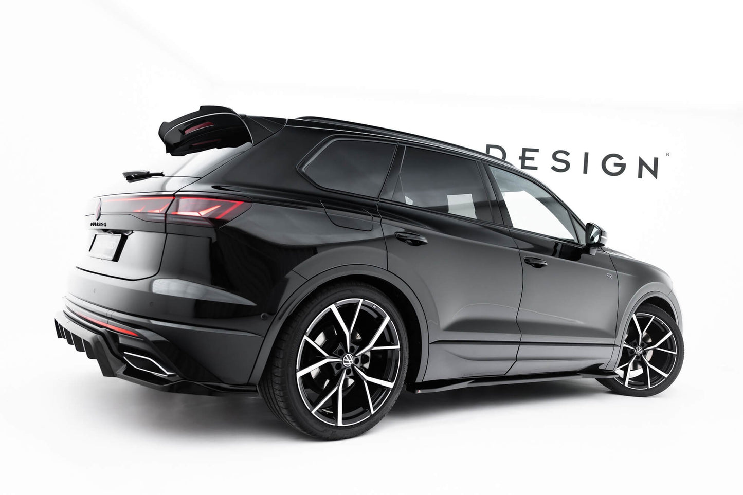 Maxton Design inserturi praguri R‑Line pentru Volkswagen Touareg Mk3 Facelift (dupa 2023), negru lacuit