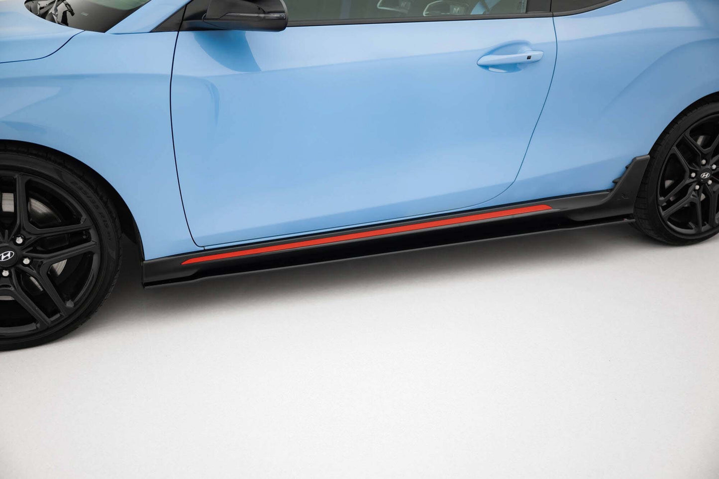 Inserții laterale Maxton Design pentru bara spate a Hyundai Veloster N (2018-2022), negru lac