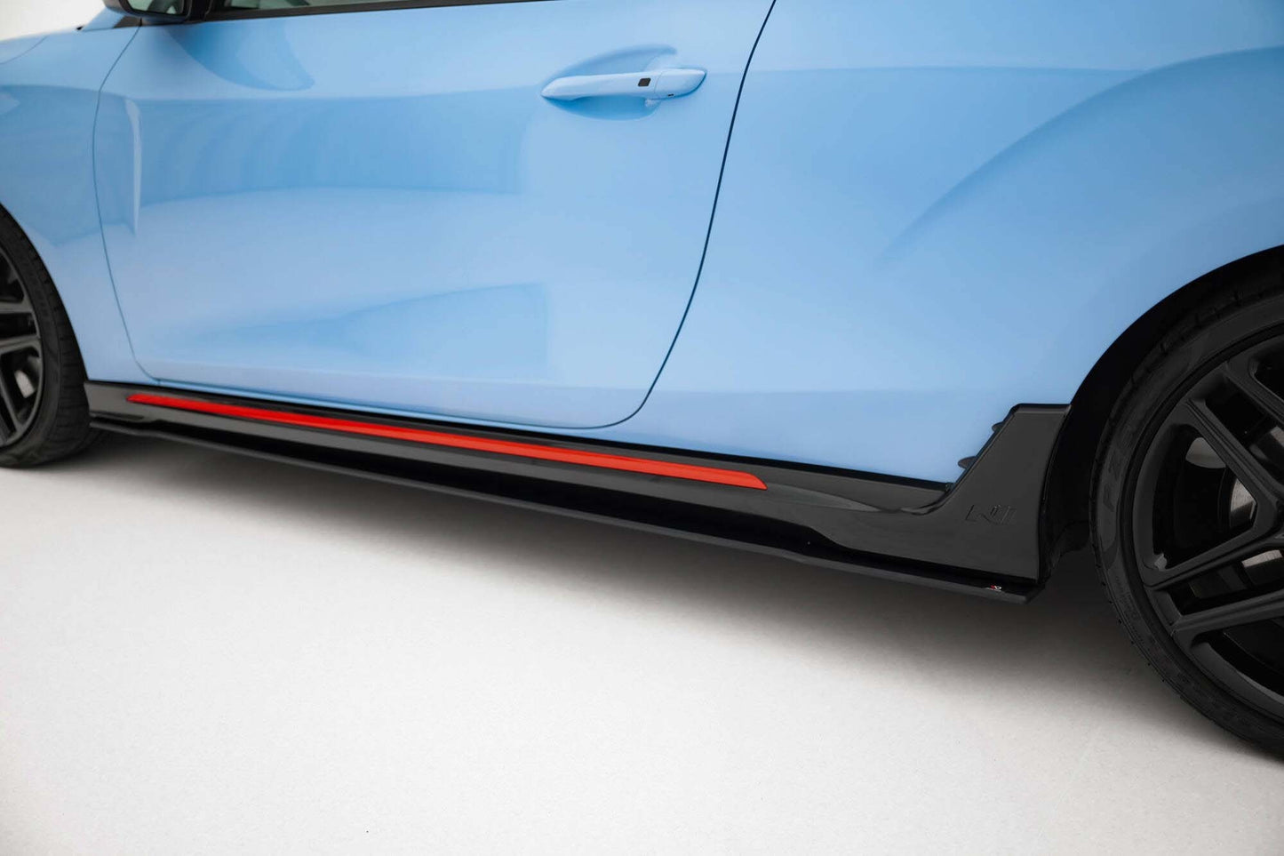 Inserții laterale Maxton Design pentru bara spate a Hyundai Veloster N (2018-2022), negru lac
