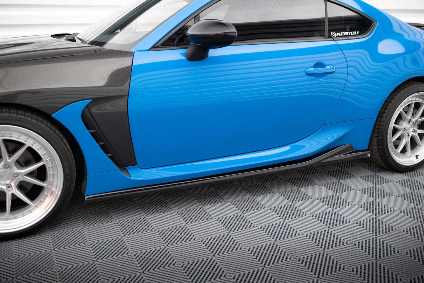 Maxton Design side skirts V1 pentru Toyota GR86 (după 2021), negru lucios
