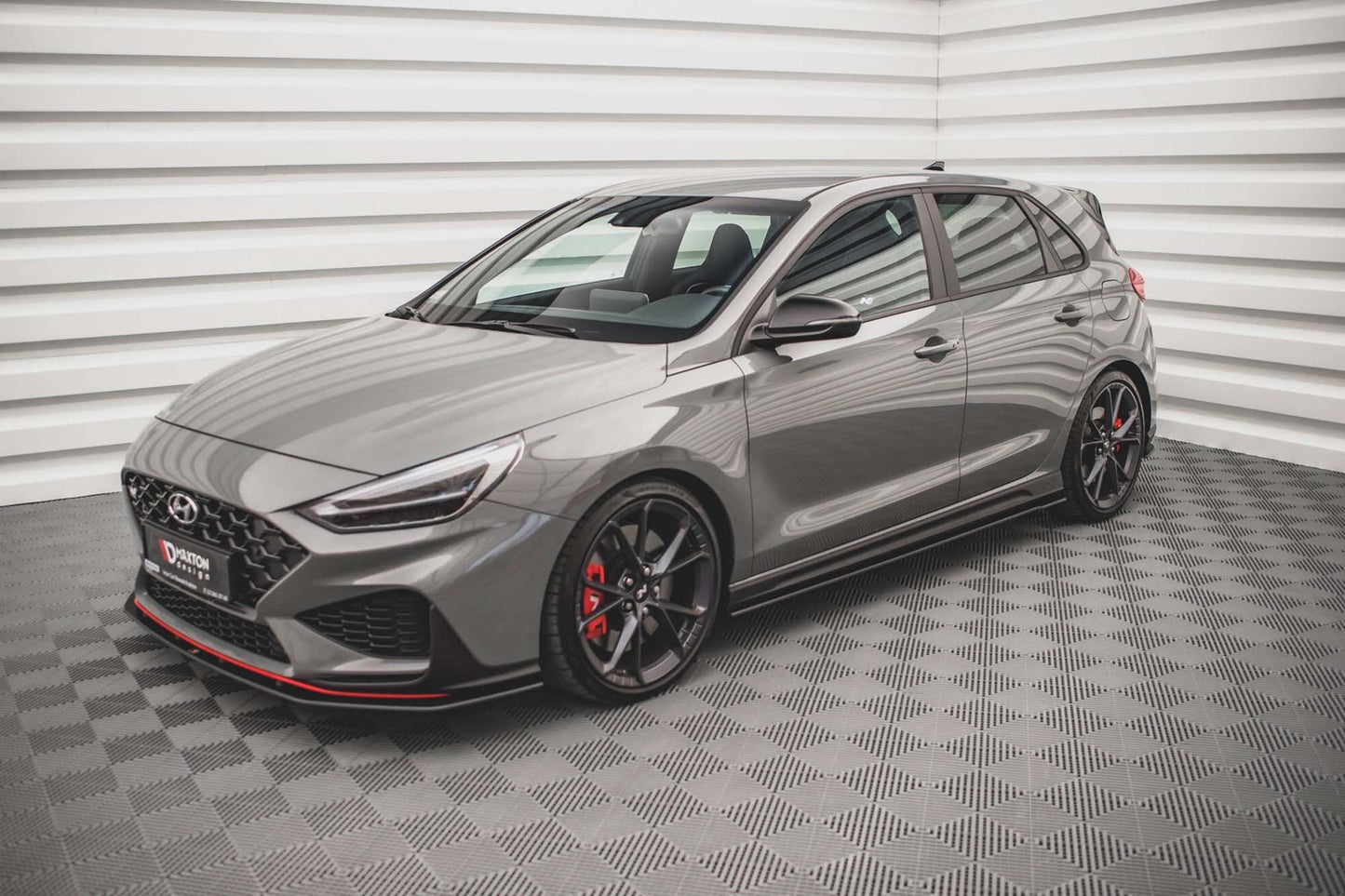 Praguri laterale Maxton Design versiunea 2 pentru Hyundai i30 N hatchback (2017-), negru mat