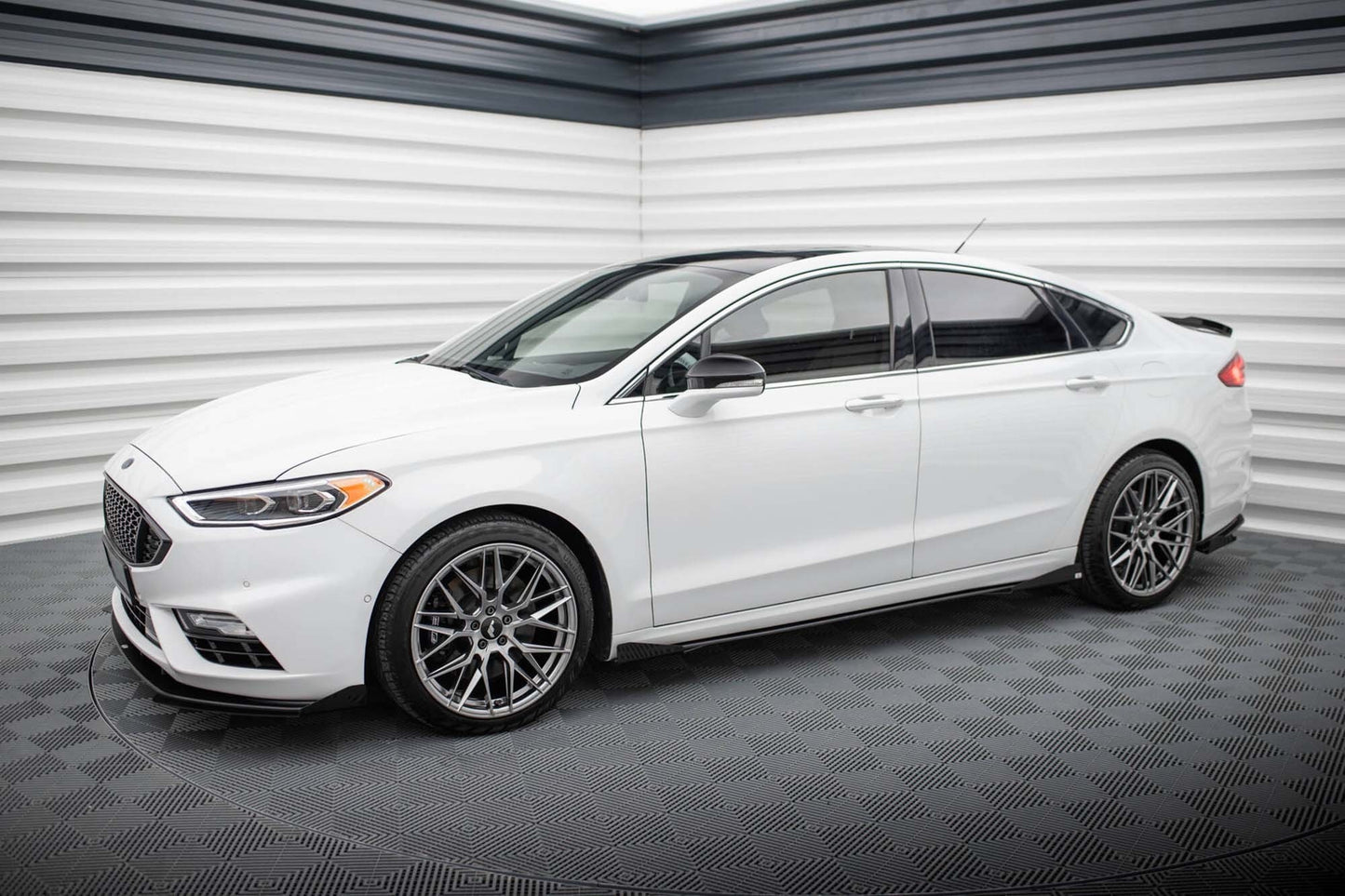 Praguri portiere Maxton Design pentru Ford Mondeo Sport (2019-2022), Fusion Sport (2019-2020), negru mat