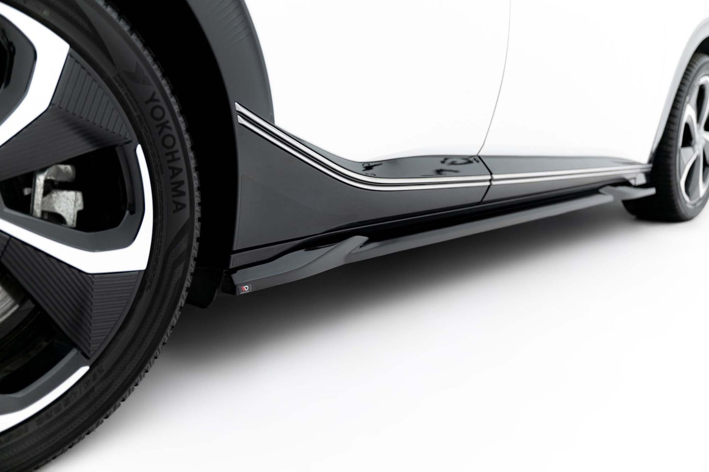 Maxton Design side skirts for Kia EV6 (2021+), gloss black