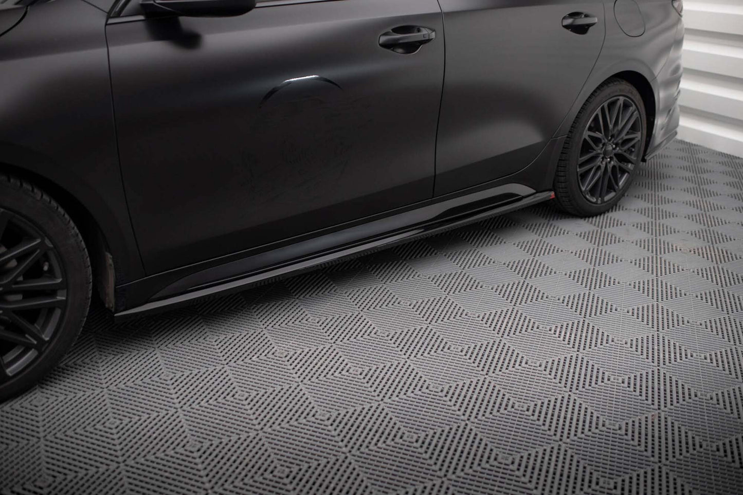 Praguri Maxton Design pentru portiere Kia Proceed, Ceed GT (2022+), negru lac