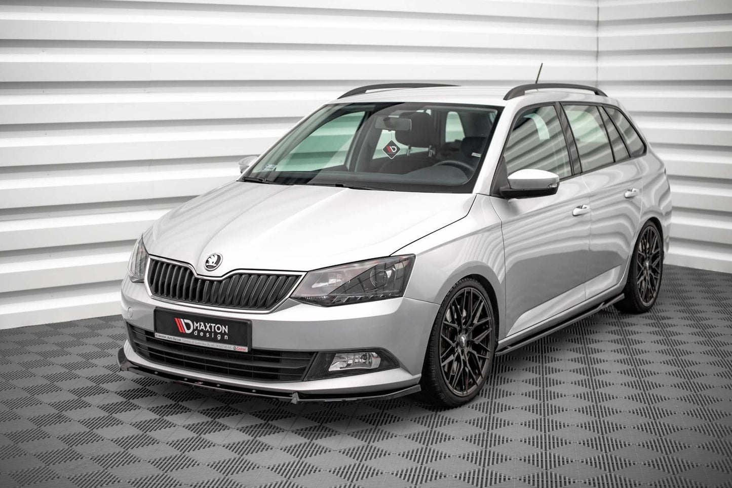 Maxton Design side skirts for Skoda Fabia (from 2014), gloss black