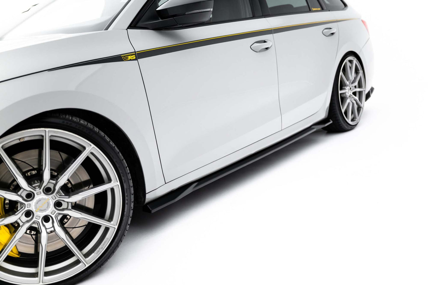 Praguri Maxton Design pentru Skoda Octavia RS Liftback, break (2020-2024), lac negru