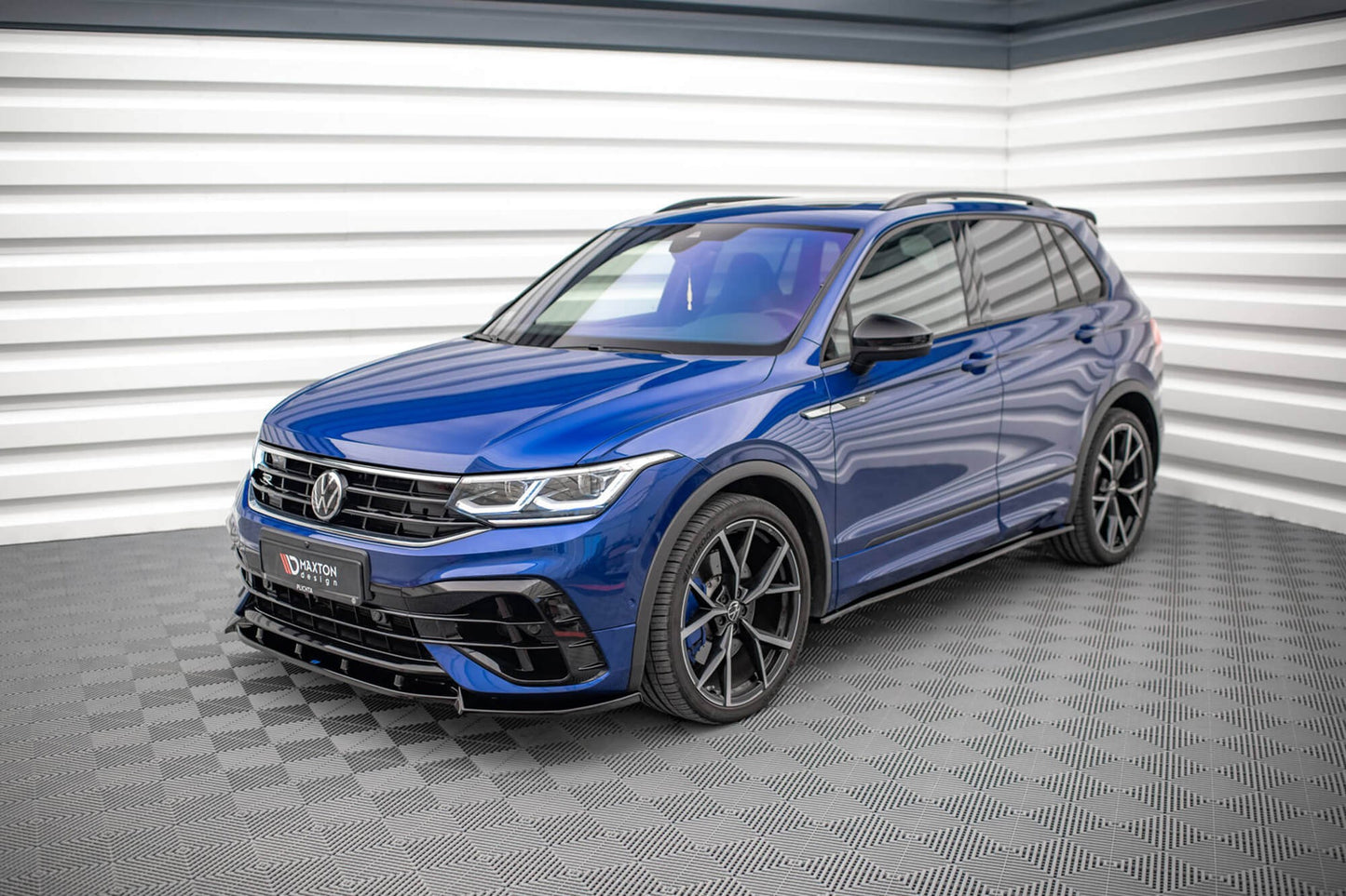 Praguri usi Maxton Design pentru Volkswagen Tiguan R, R-Line (dupa 2020), lac negru