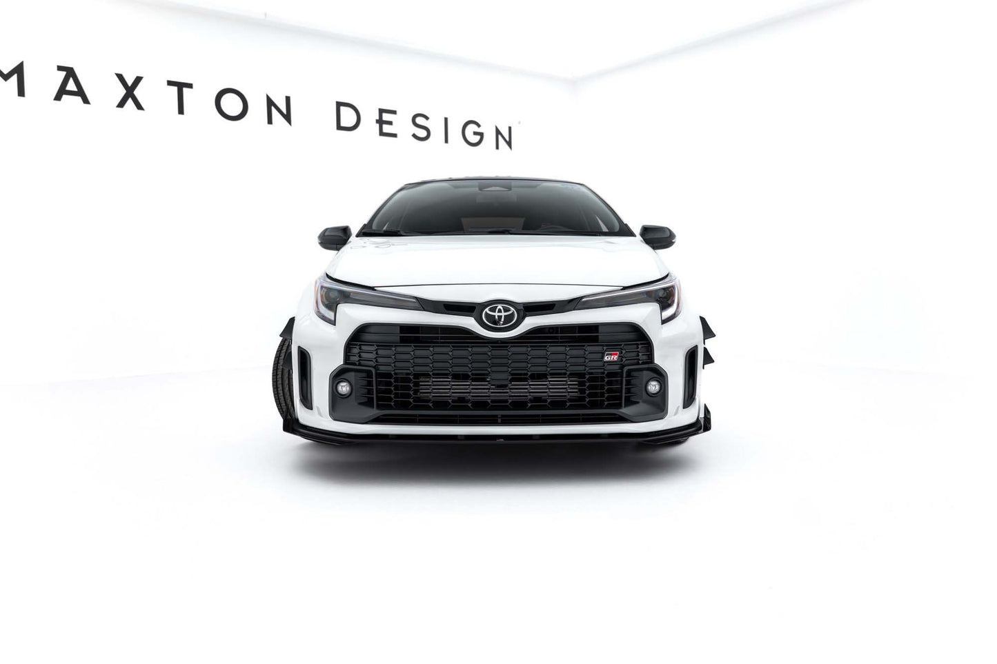 Extensii bară față Maxton Design pentru Toyota GR Corolla (2022-2024), lac negru