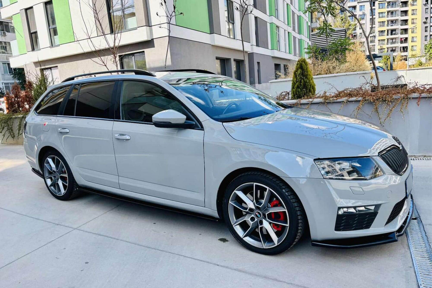 Maxton Design RS side skirt diffusers for Skoda Octavia hatchback/wagon (2013-2019), gloss black