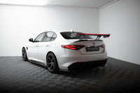 Spoiler portbagaj Maxton Design tip aripă din fibră de carbon cu stop LED pentru BMW Seria 5 G30 Sedan / M5 F90 Sedan (2017-2024)