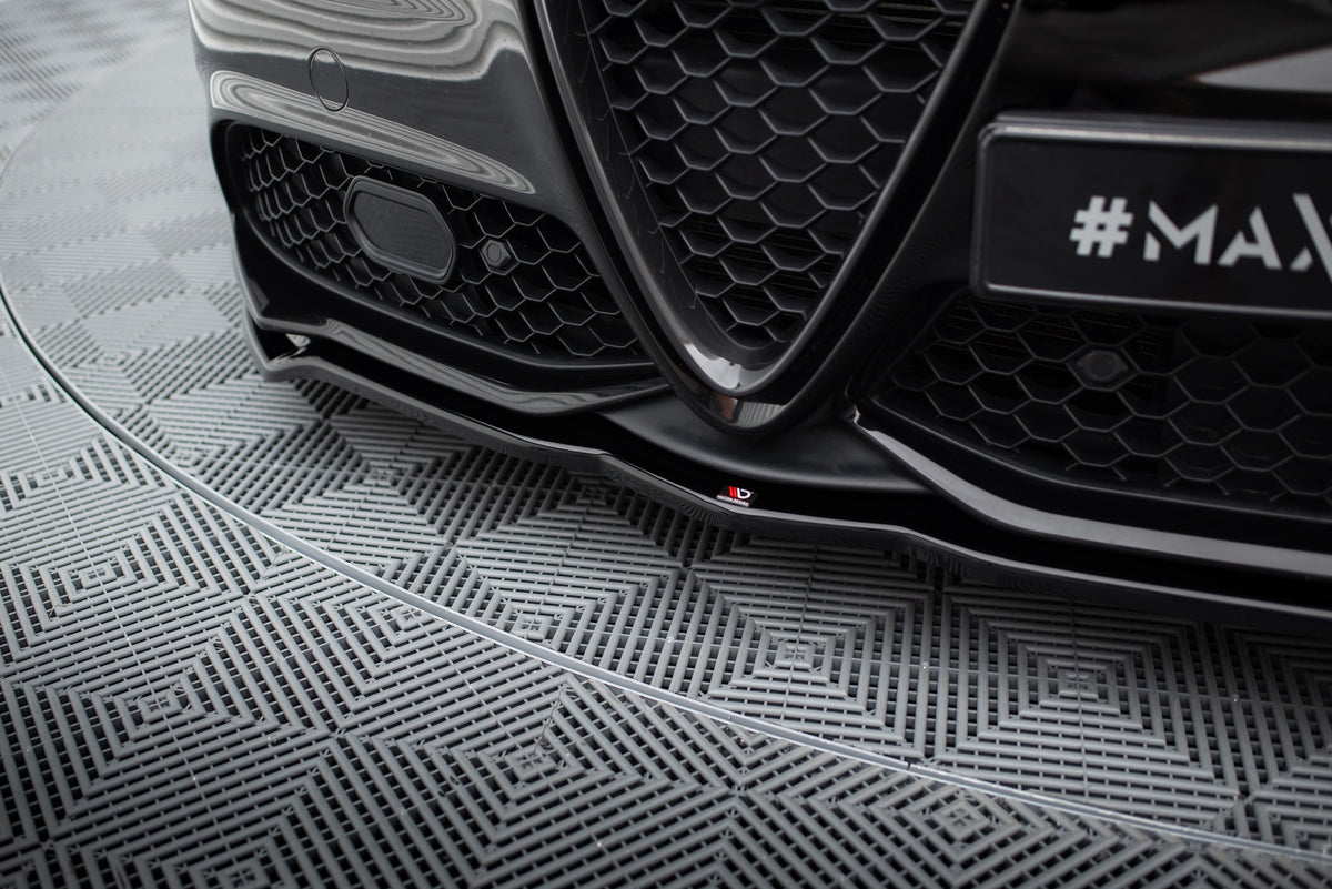 Spoiler portbagaj Maxton Design tip aripă din fibră de carbon cu stop LED pentru BMW Seria 5 G30 Sedan / M5 F90 Sedan (2017-2024)