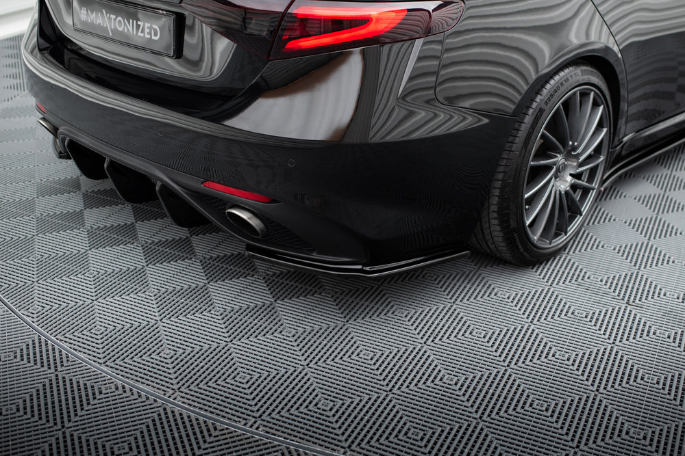 Spoiler portbagaj Maxton Design tip aripă din fibră de carbon cu stop LED pentru BMW Seria 5 G30 Sedan / M5 F90 Sedan (2017-2024)